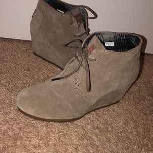 Toms booties